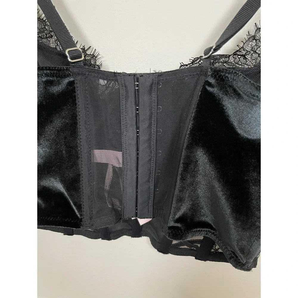 Victoria's Secret Dream Angels Lace and Velvet Cap Sleeve Corset Bra Top Size XS